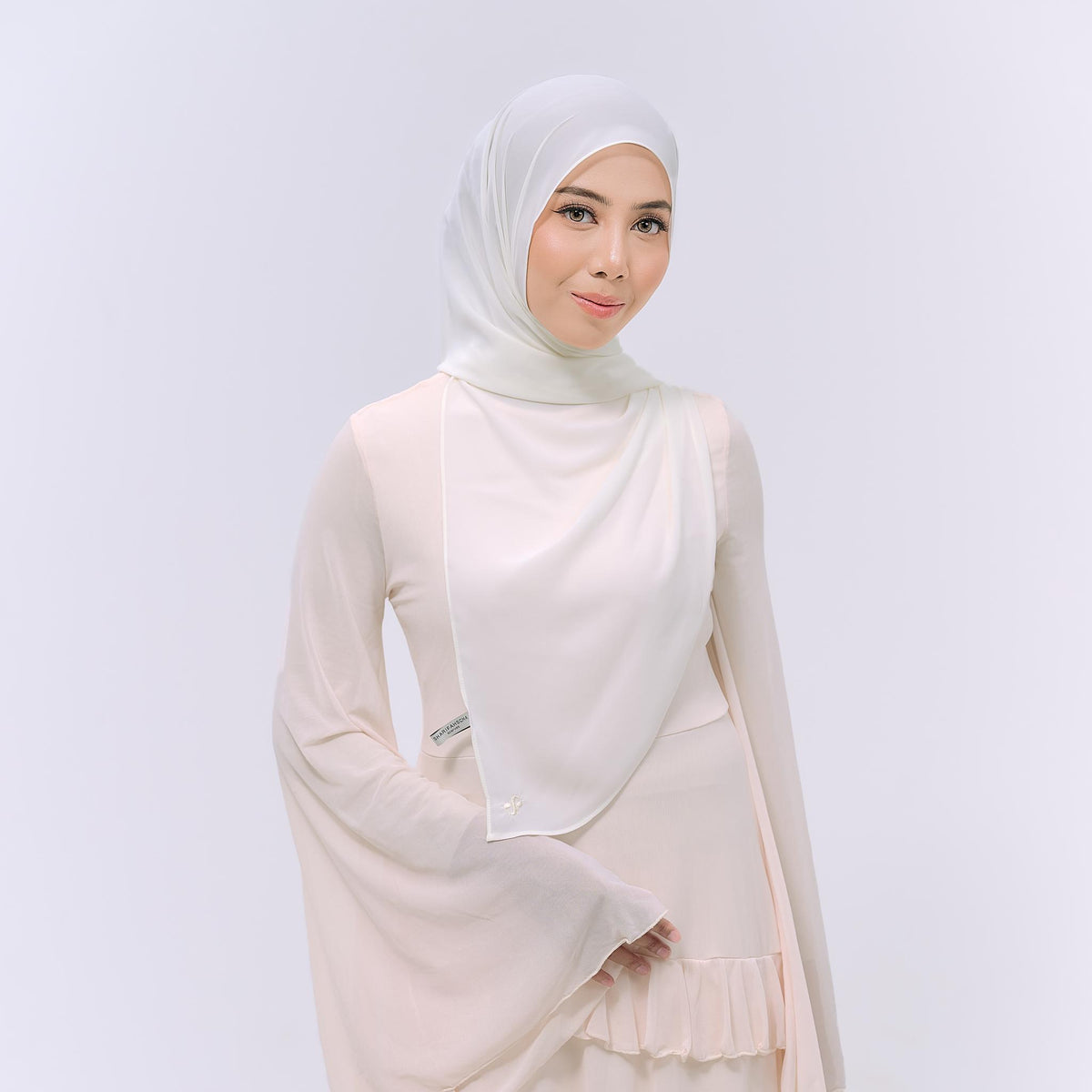CLAIA HOODIE SHAWL
