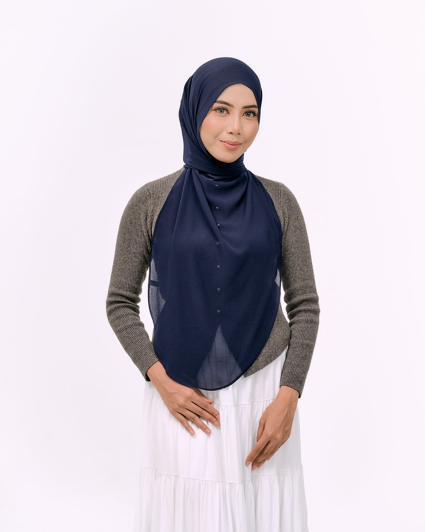 YARA IN BLUEBLACK