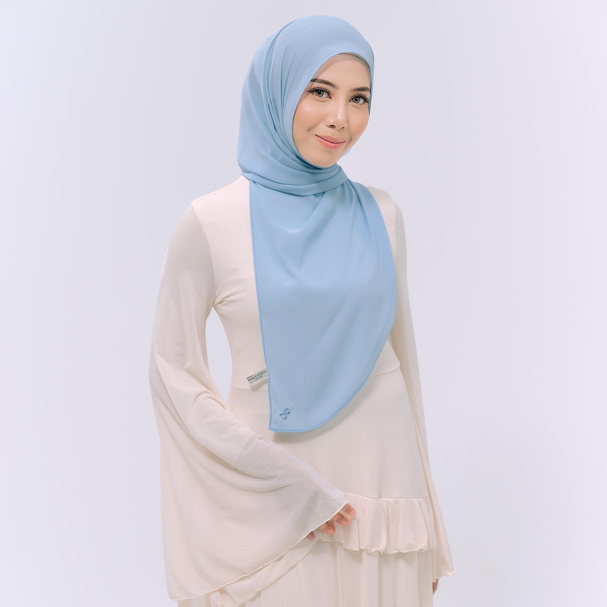 CLAIA HOODIE SHAWL
