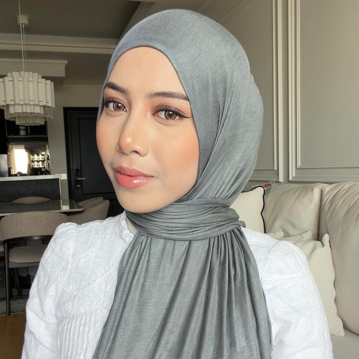 NEYA HOODIE SHAWL