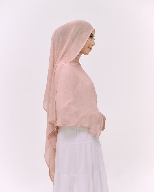 DREAMY IN PEACH