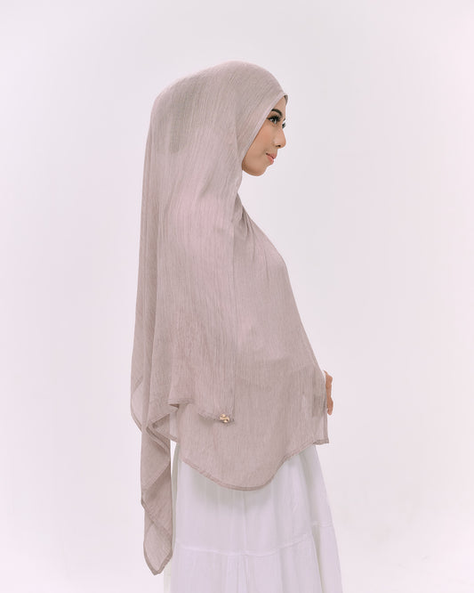 DREAMY IN ASH BEIGE