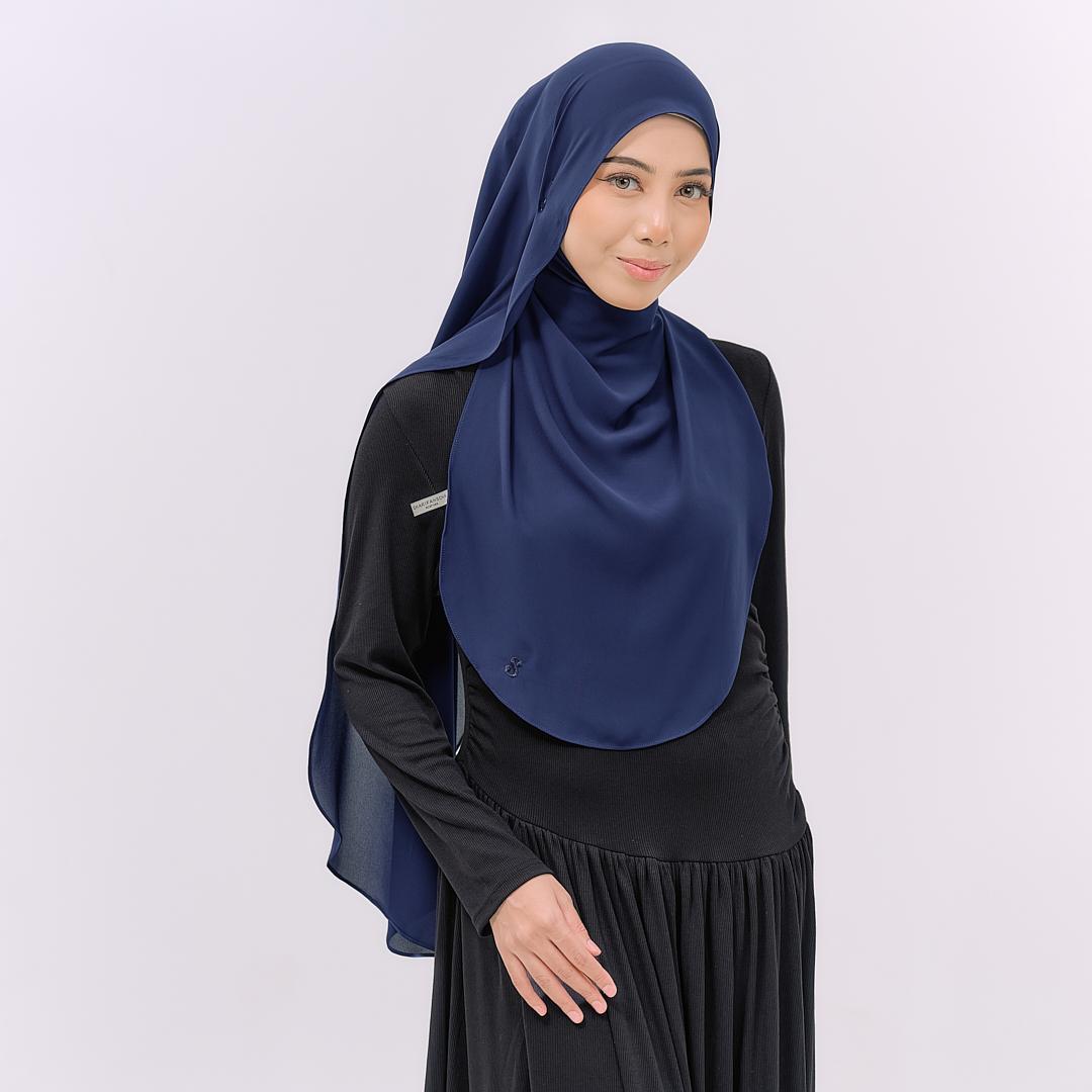 LOVA HOODIE SHAWL
