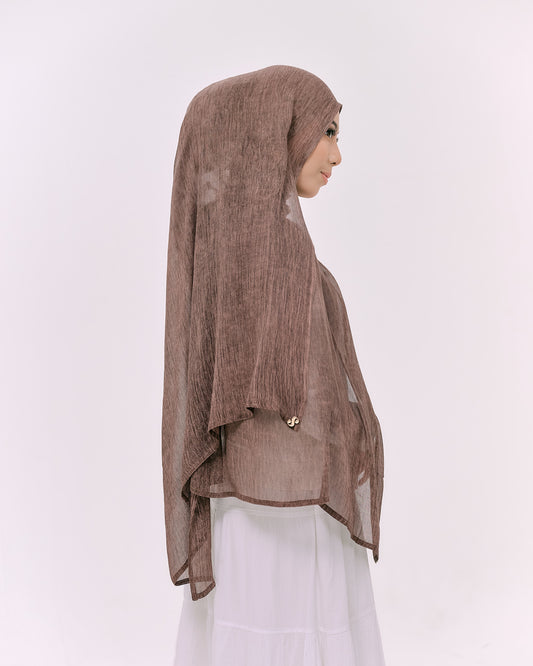 DREAMY IN MOCHA