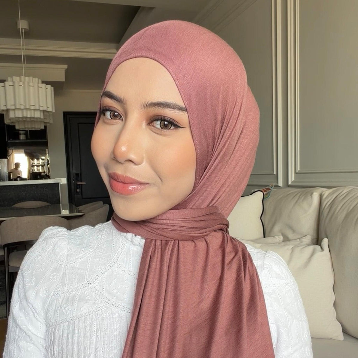 NEYA HOODIE SHAWL