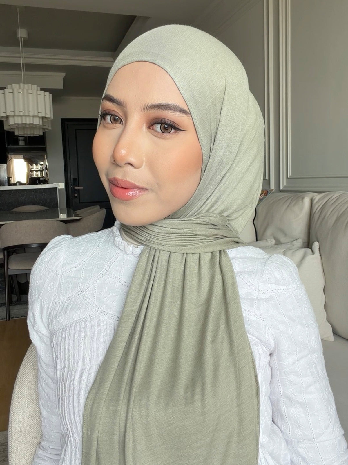 NEYA IN GREENTEA
