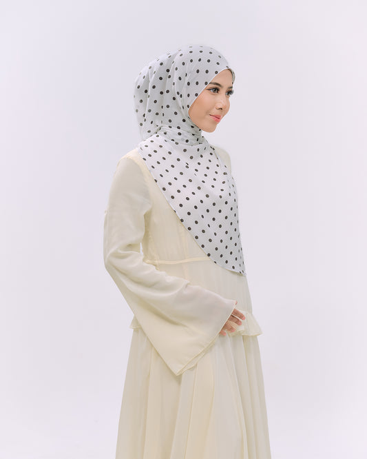 HOODIEDOTS IN WHITE