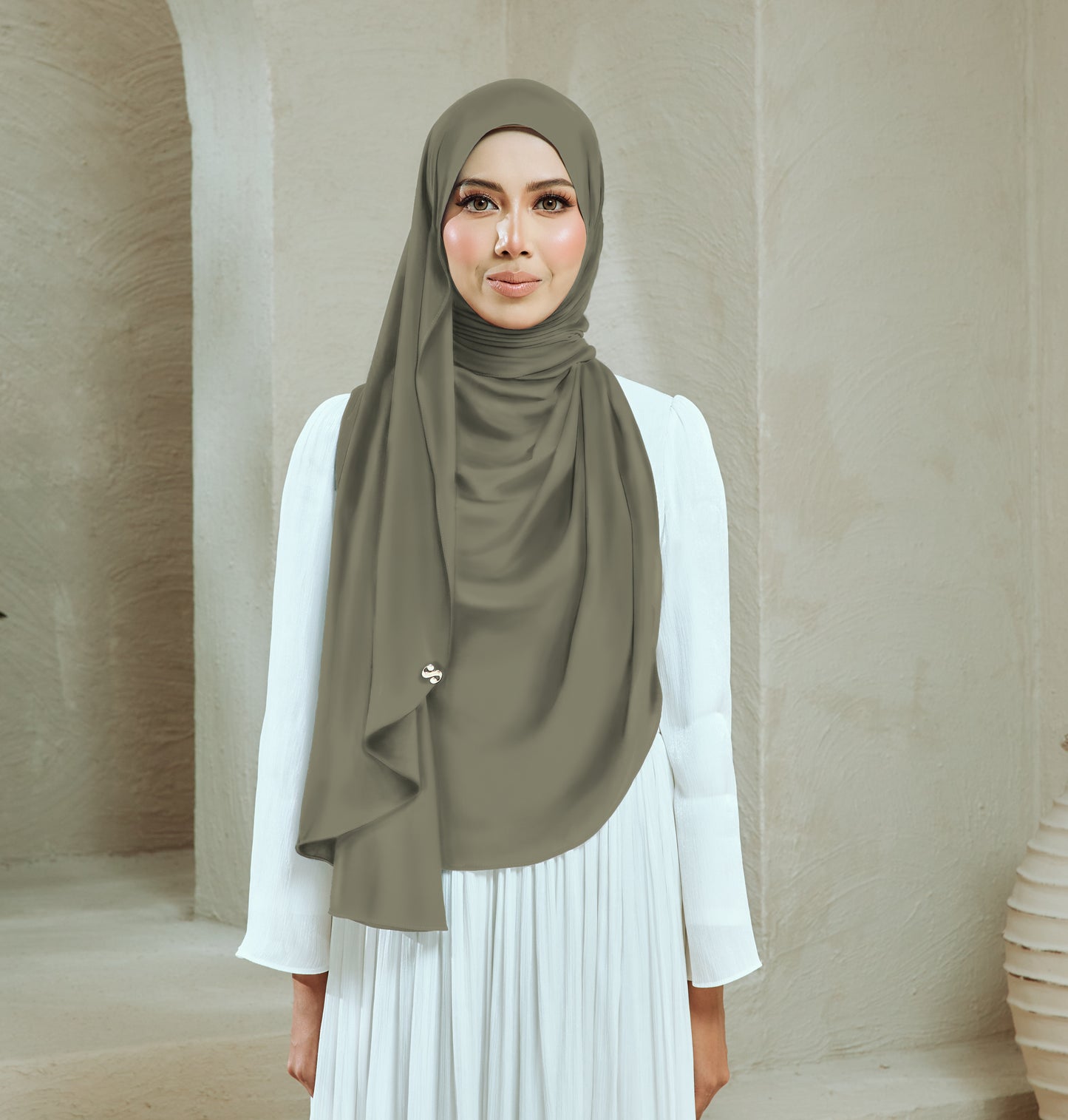 NONA IN DARK SAGE