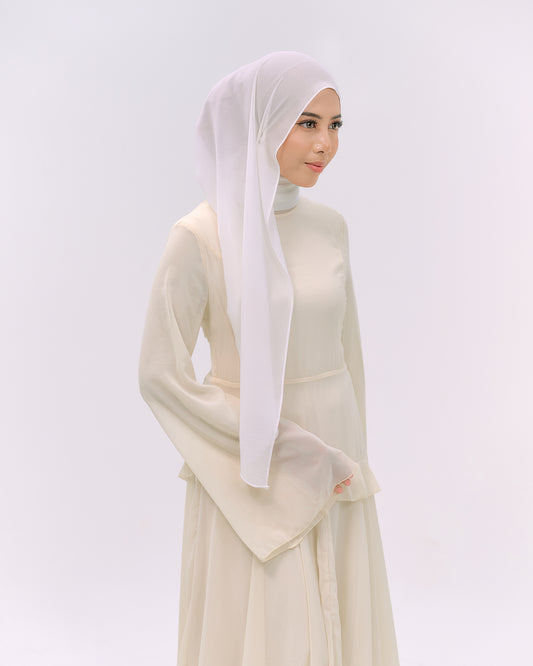 CLARA IN OFFWHITE