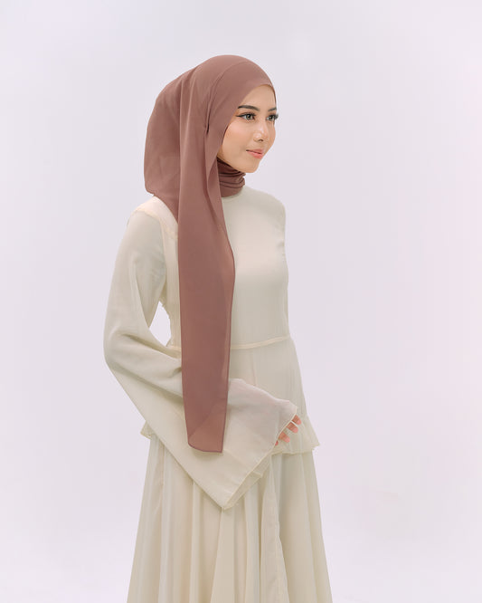 CLARA IN PEANUT