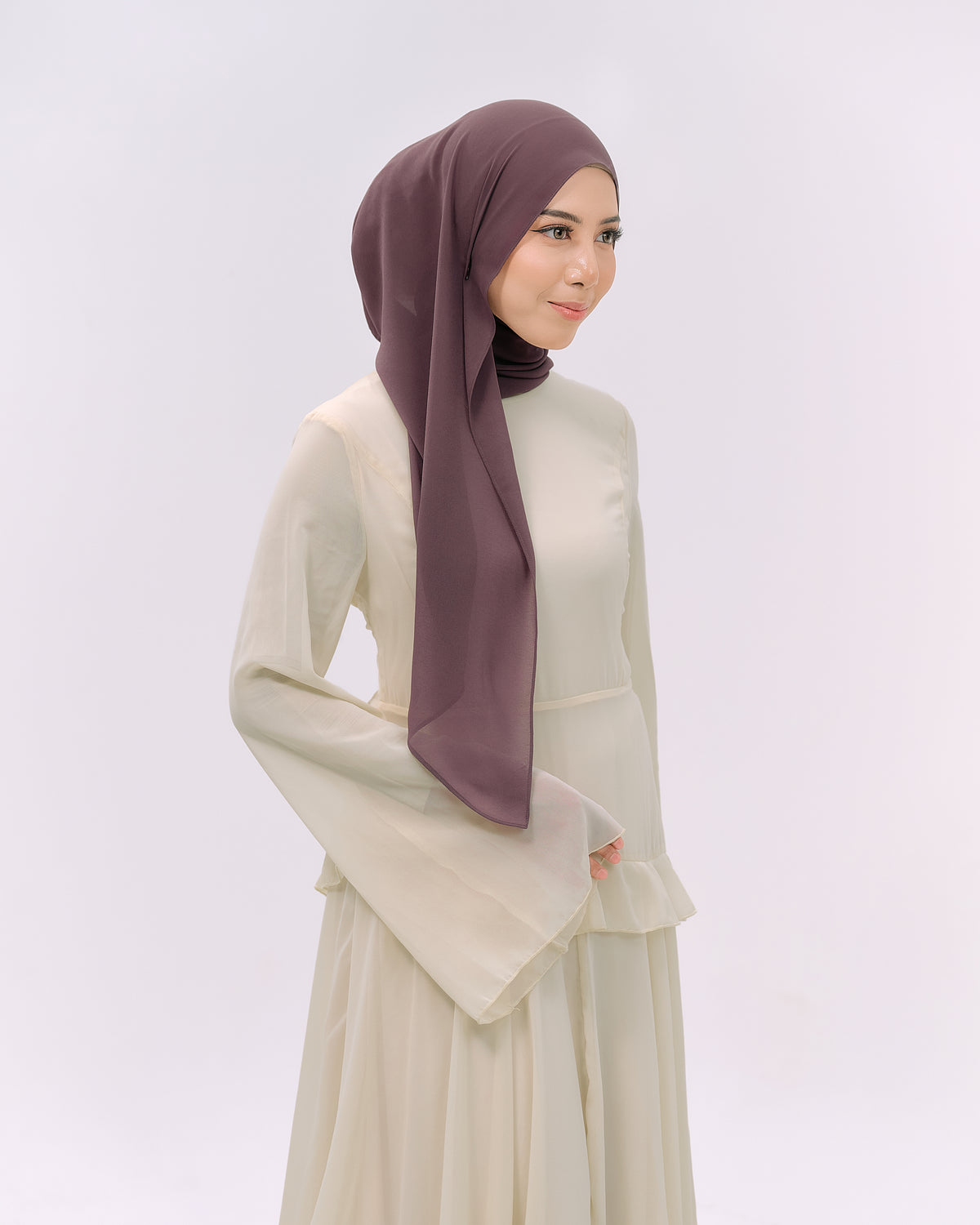 CLARA IN RAISIN GREY