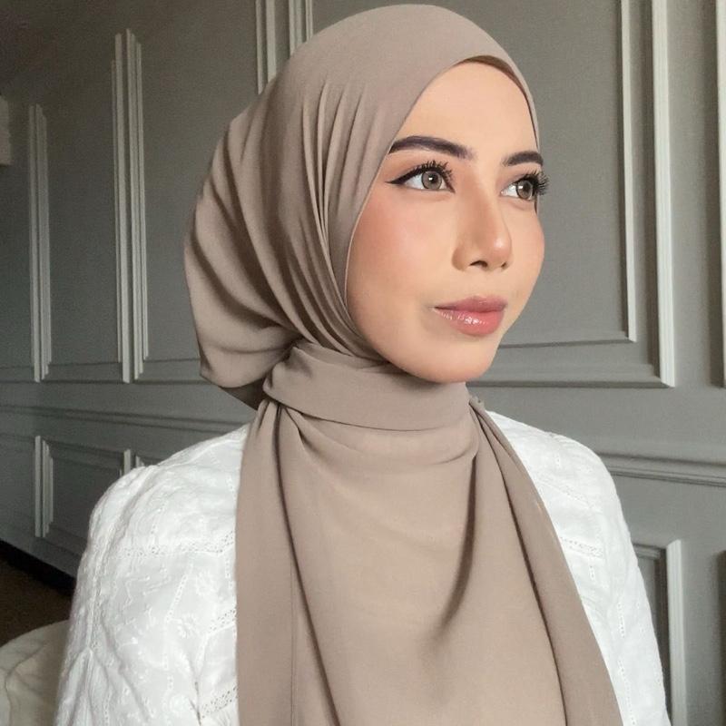 YARA IN BROWNBEAR