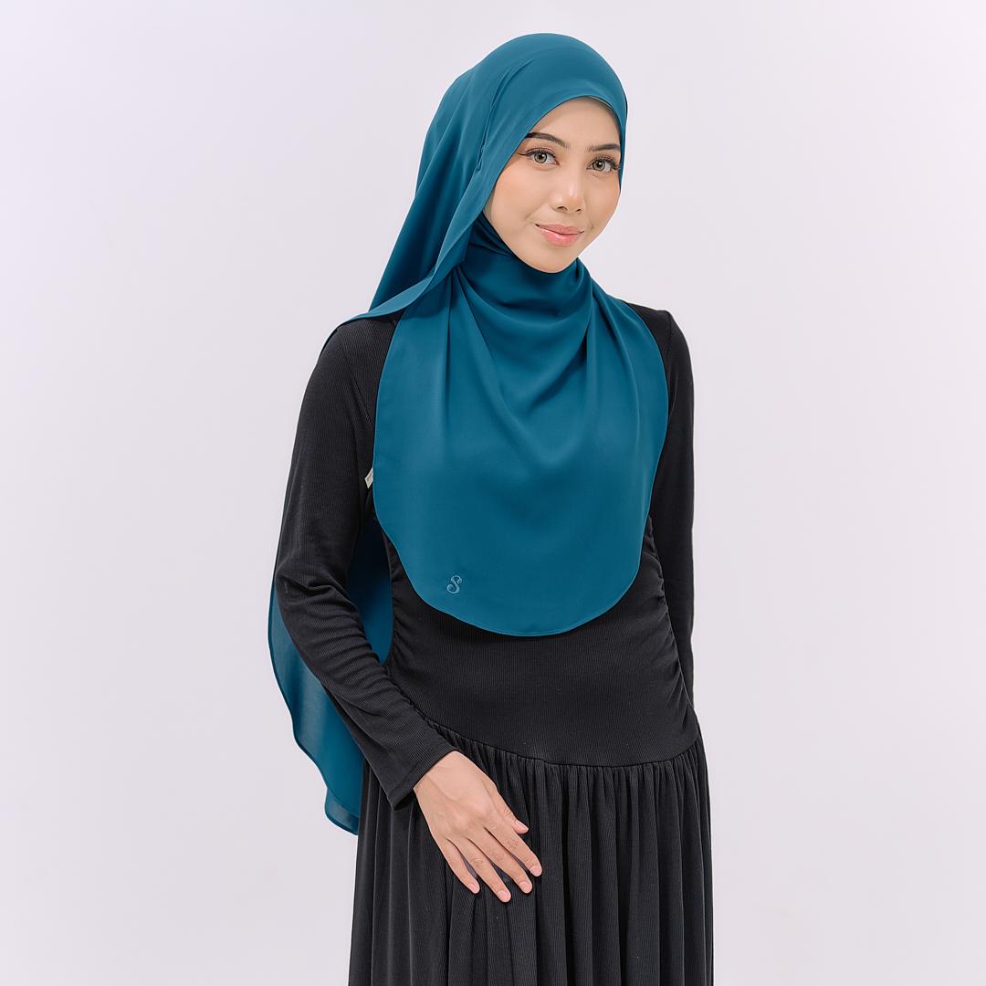 LOVA HOODIE SHAWL