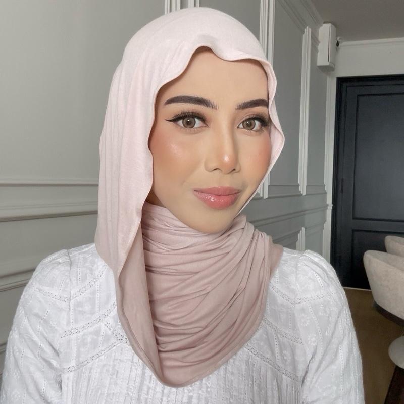 FREYA JERSEY HOODIE SHAWL (2M ENDCURVE)