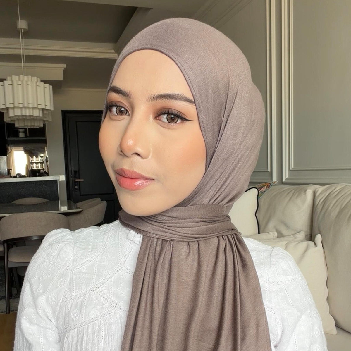 NEYA HOODIE SHAWL
