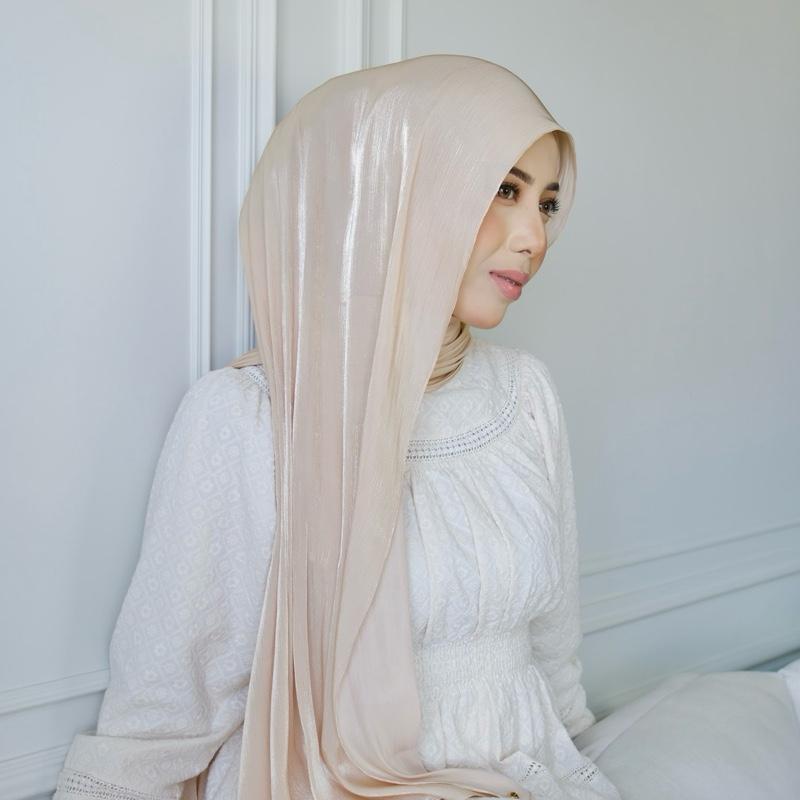 SERI SHIMMER SHAWL