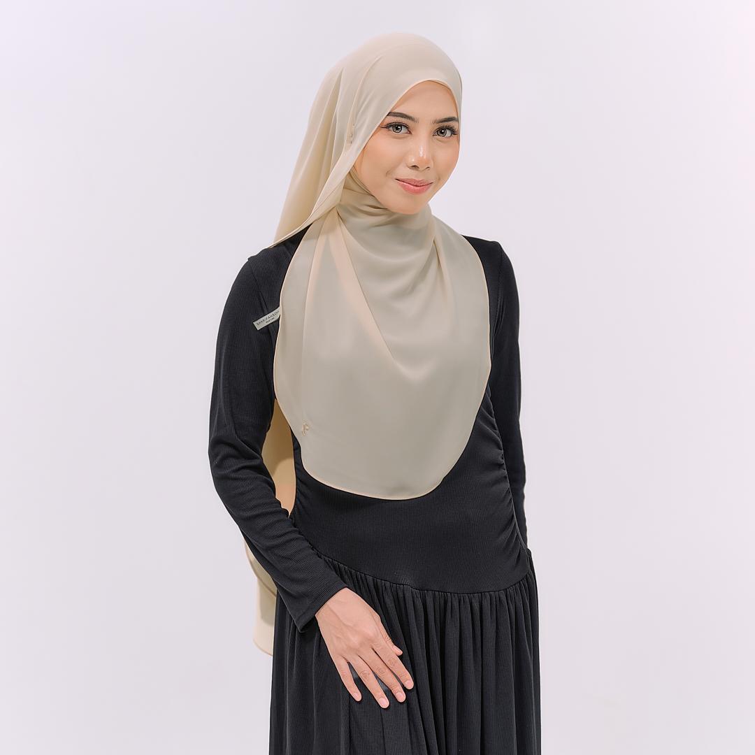 LOVA HOODIE SHAWL