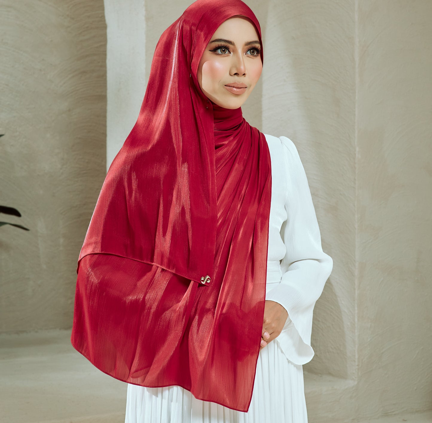 SERI IN MAROON