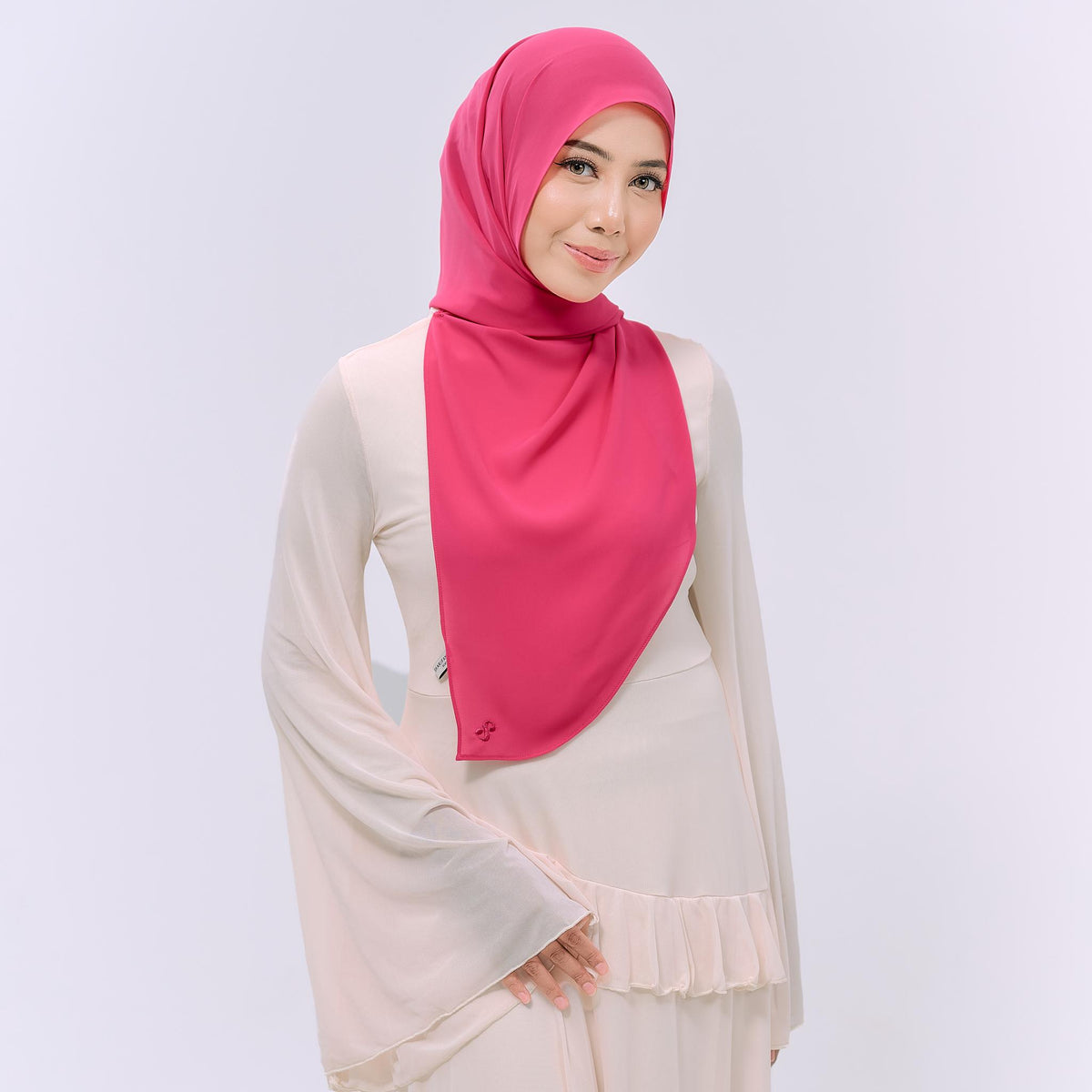CLAIA HOODIE SHAWL