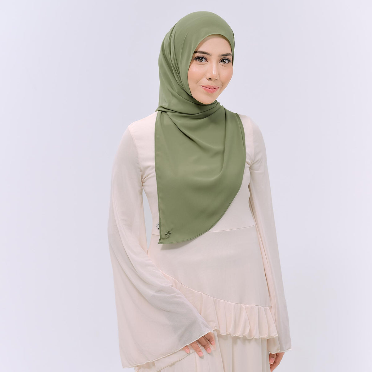 CLAIA HOODIE SHAWL