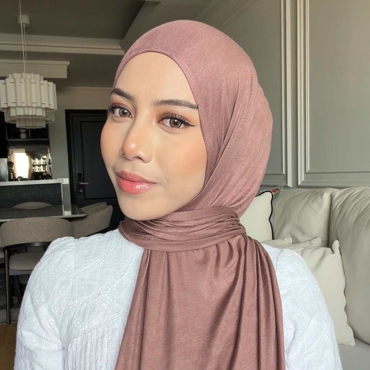 NEYA HOODIE SHAWL