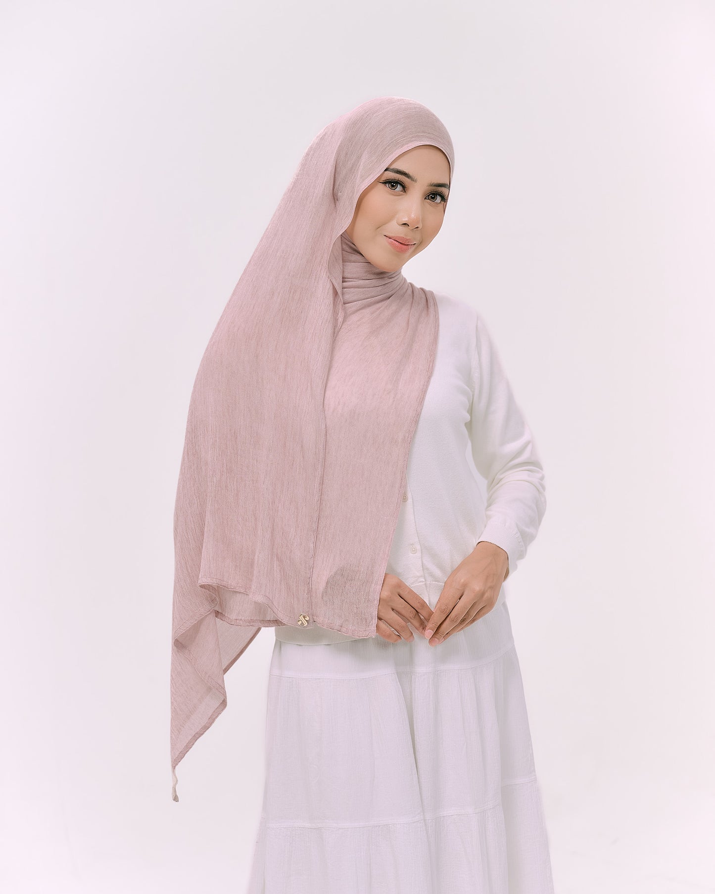 DREAMY IN BLUSH