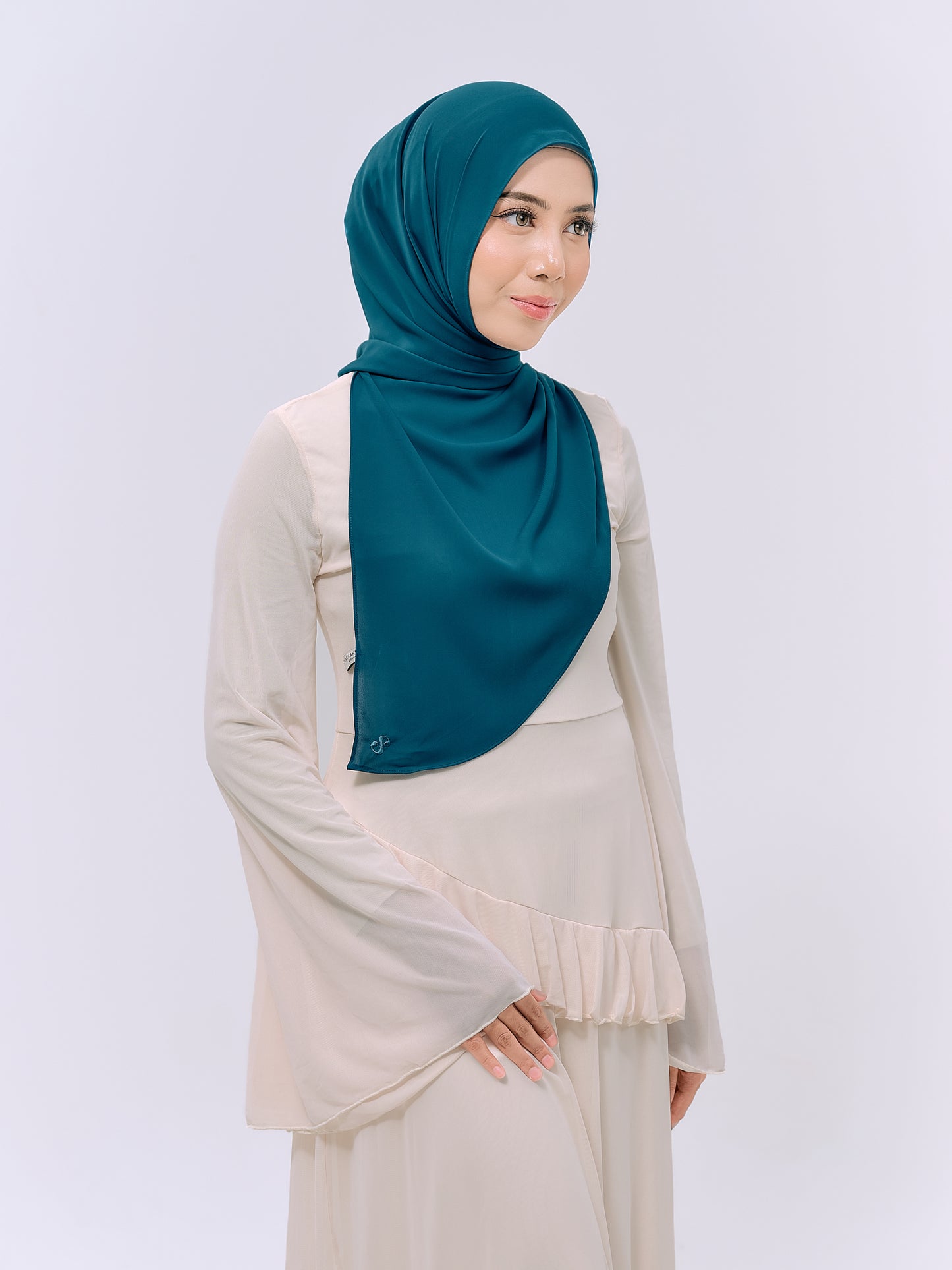 CLAIA IN AQUA TEAL