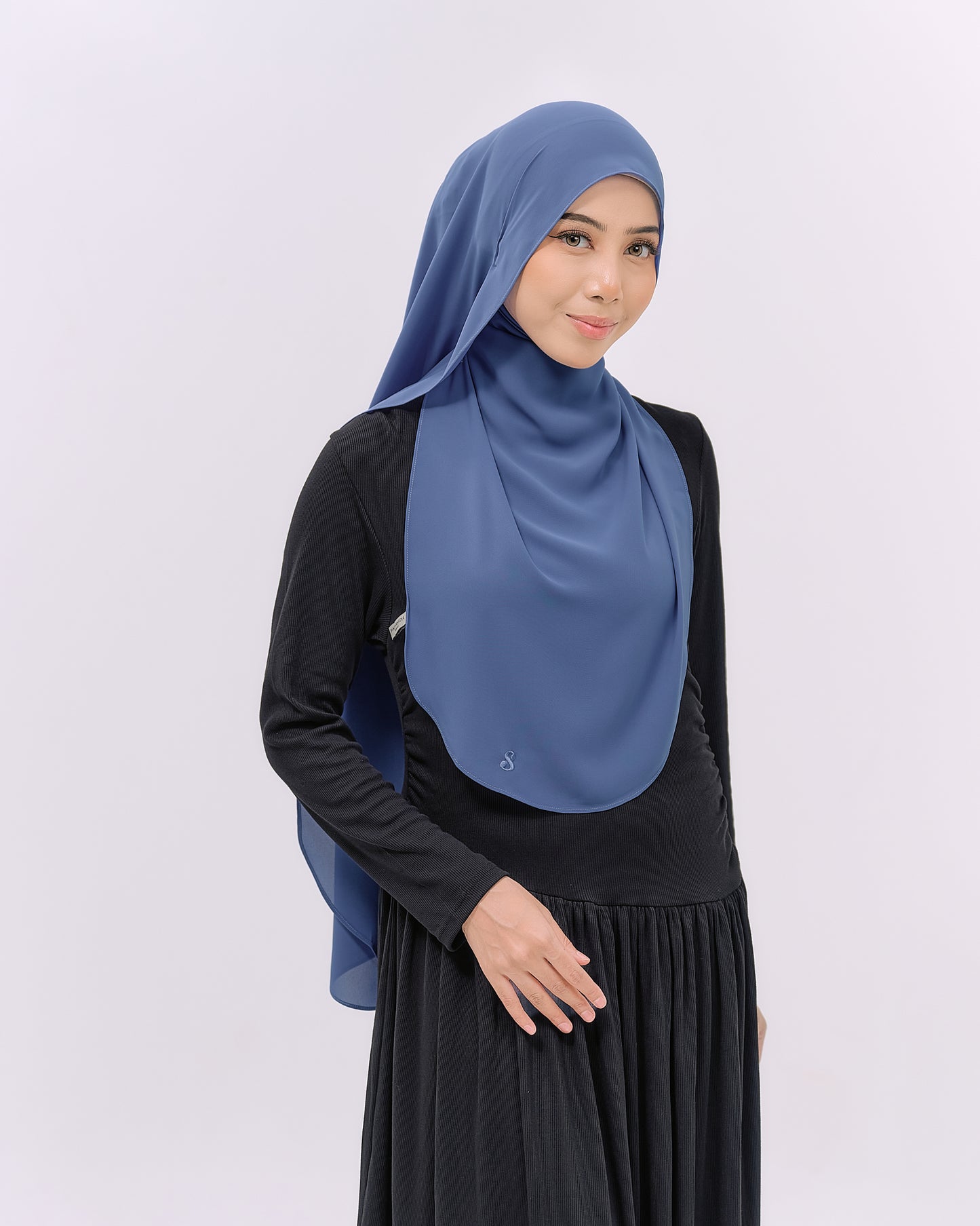 LOVA IN OCEAN BLUE