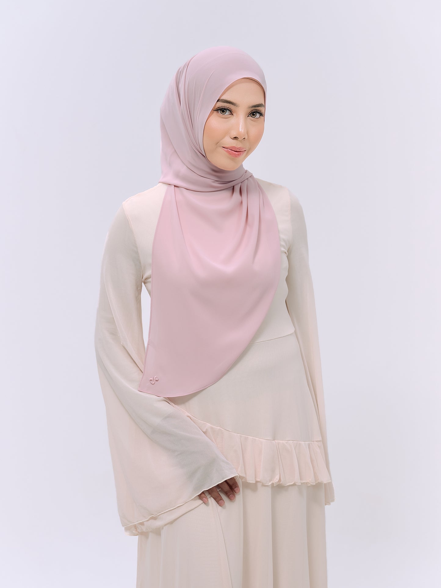 CLAIA IN MUTED BLUSH