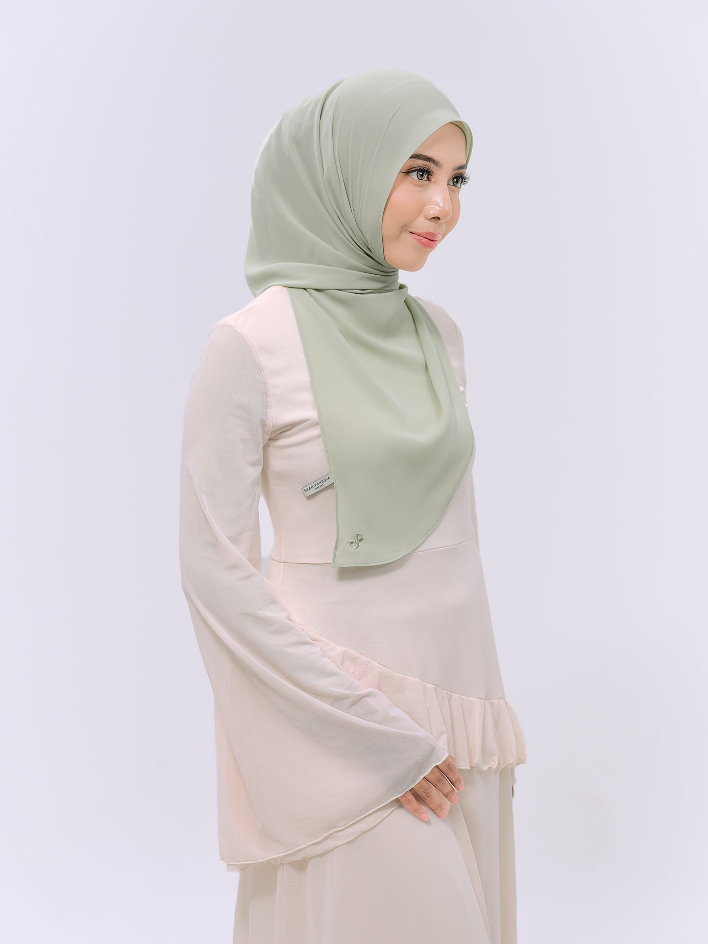 CLAIA IN SAGE GREEN