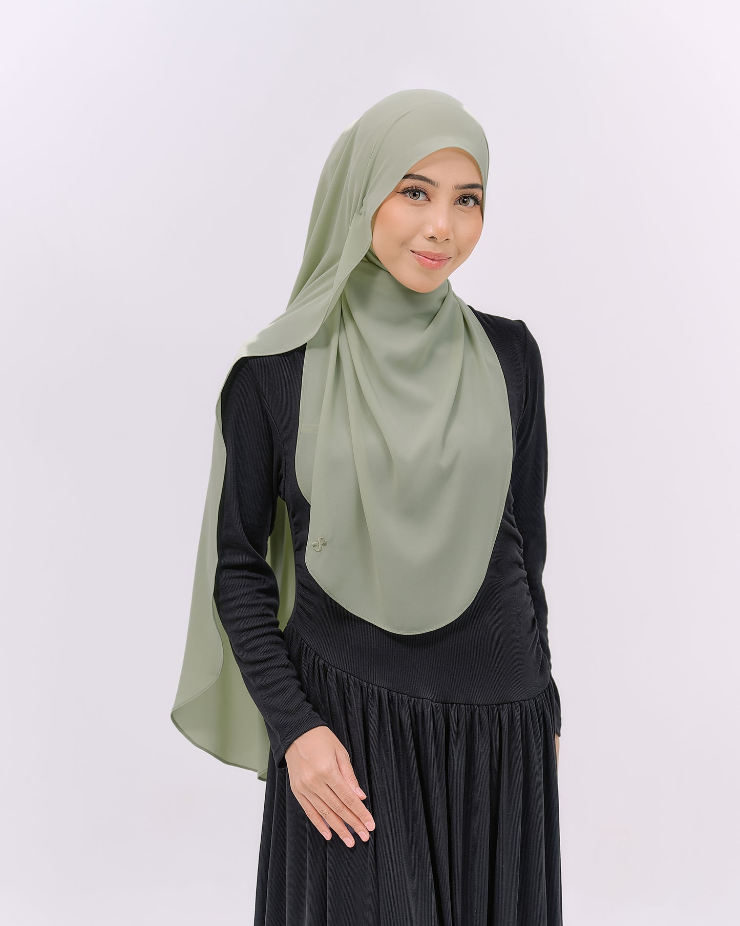 LOVA IN SAGE GREEN