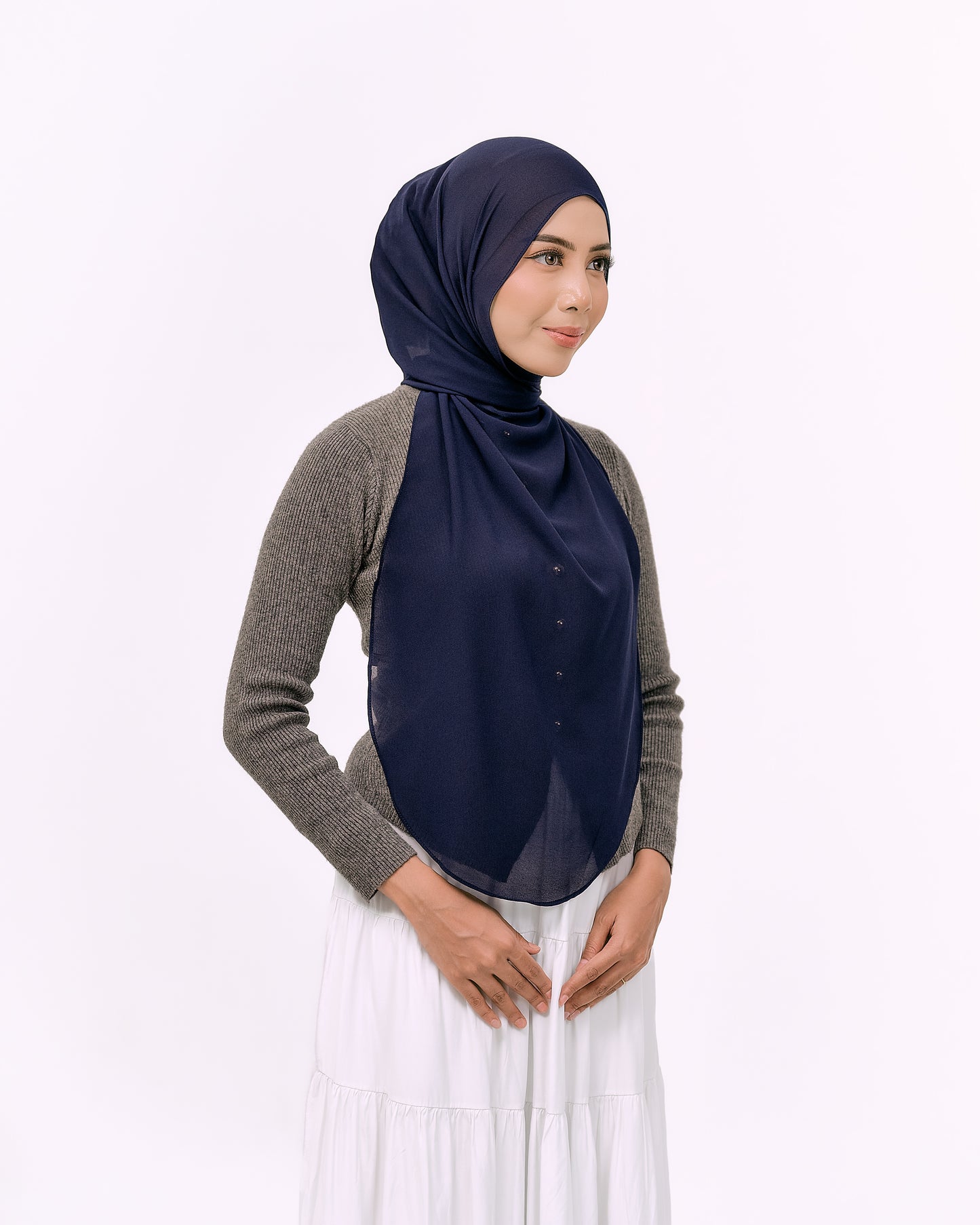 YARA IN BLUEBLACK