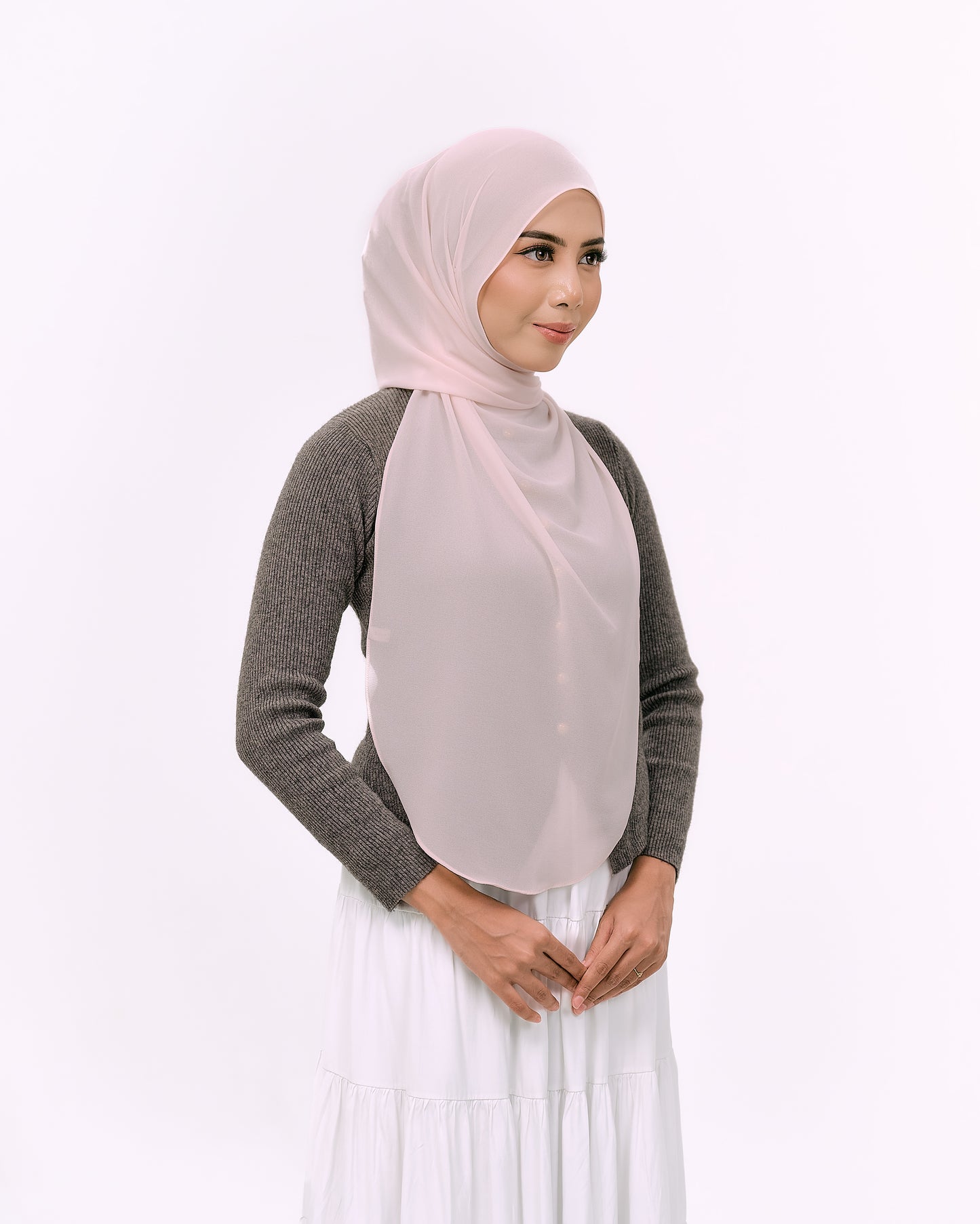 YARA IN WHITE PINK