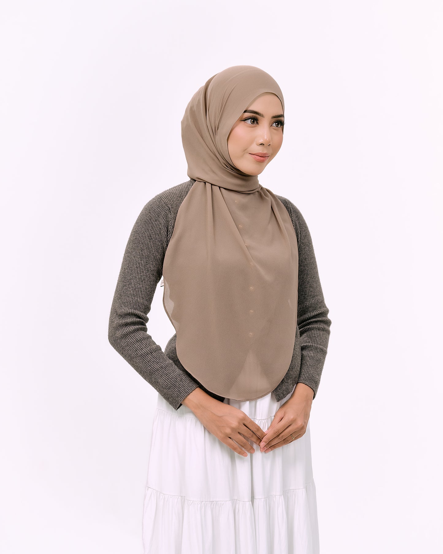 YARA IN BROWNBEAR