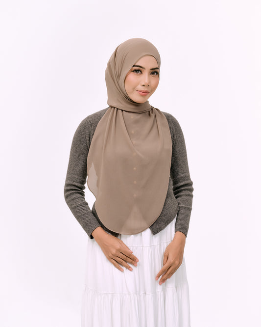 YARA IN BROWNBEAR