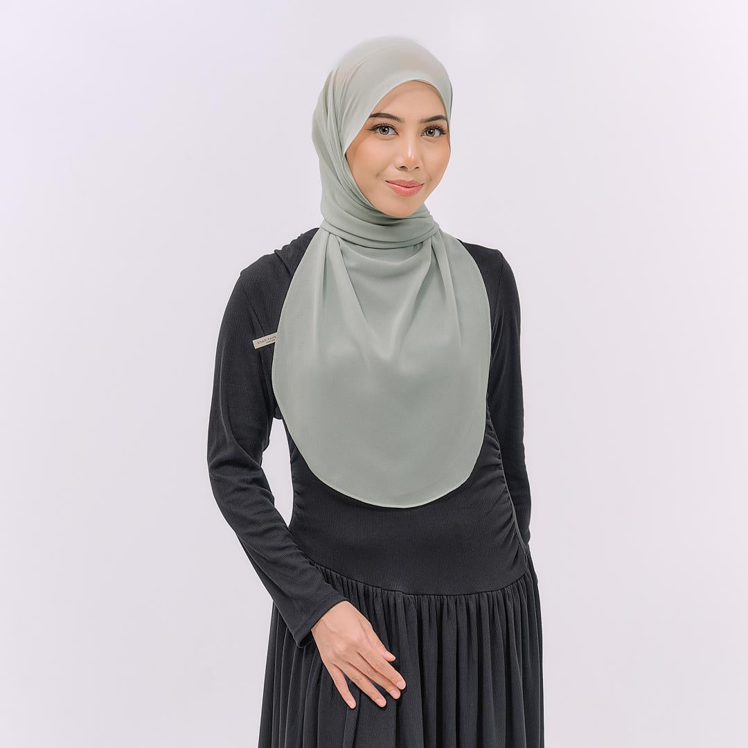 YARA HOODIE SHAWL