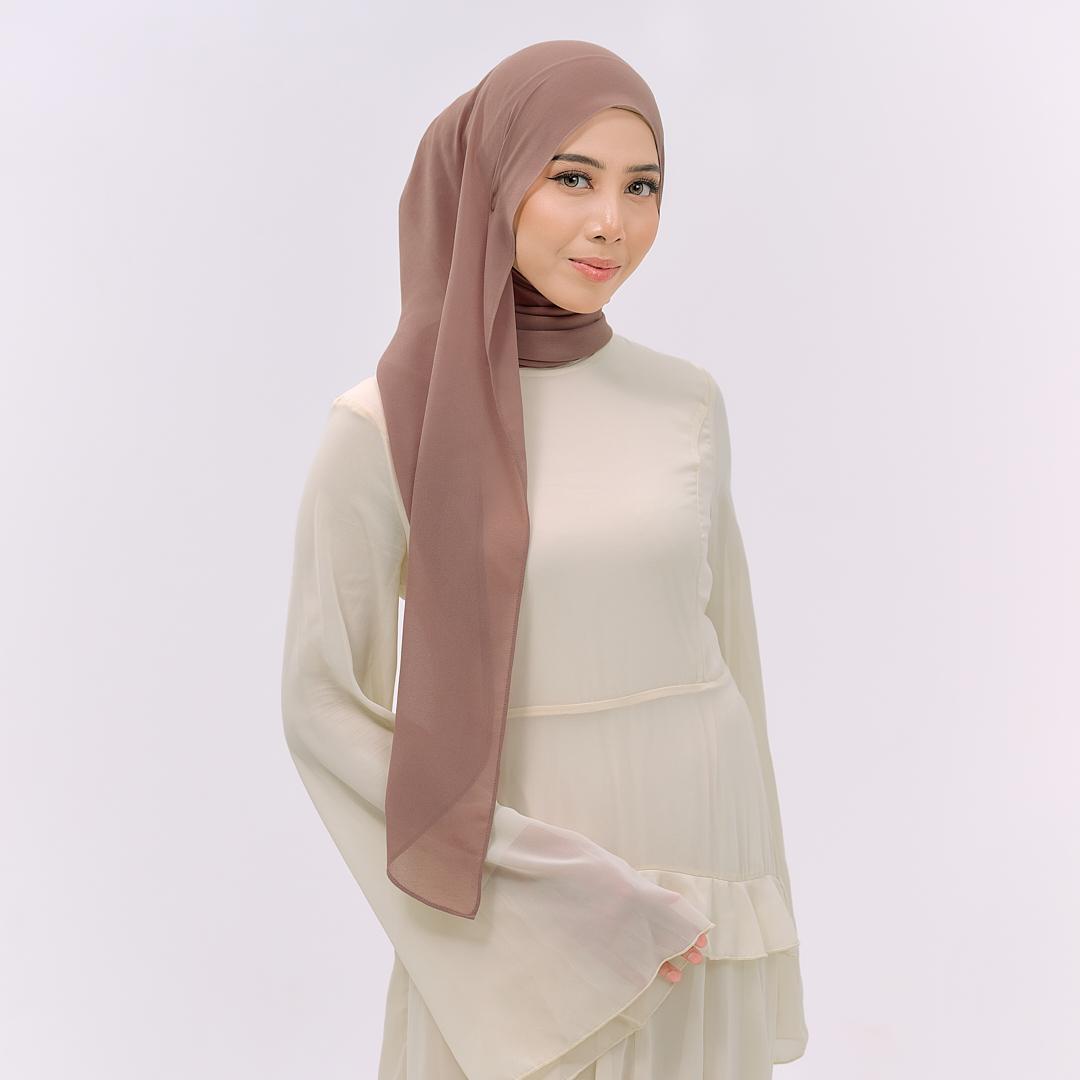 CLARA HOODIE SHAWL