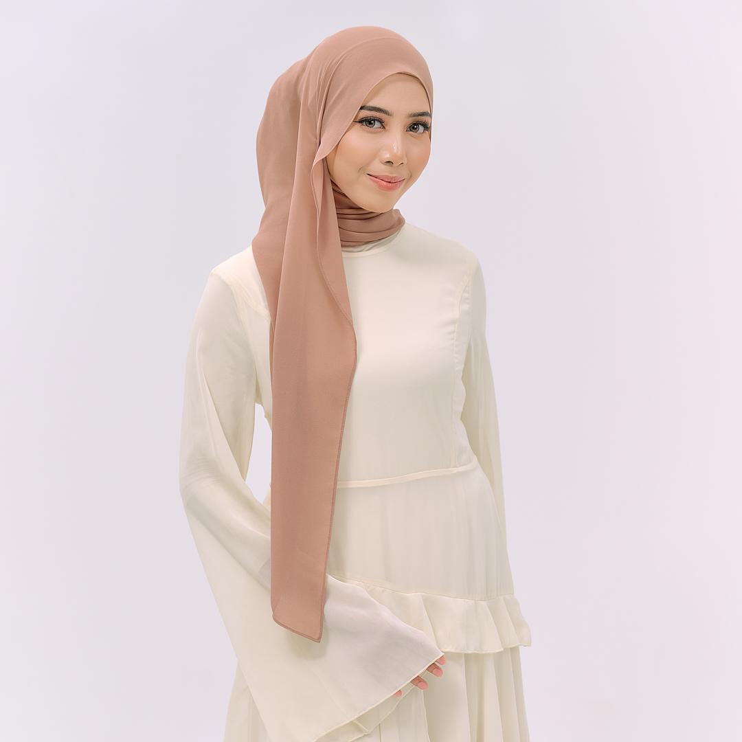 CLARA HOODIE SHAWL