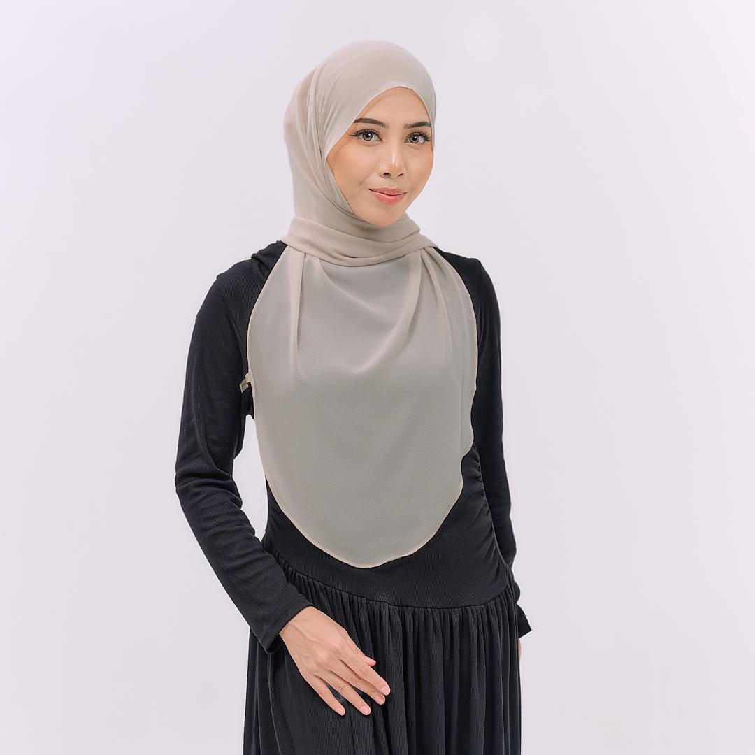 YARA HOODIE SHAWL