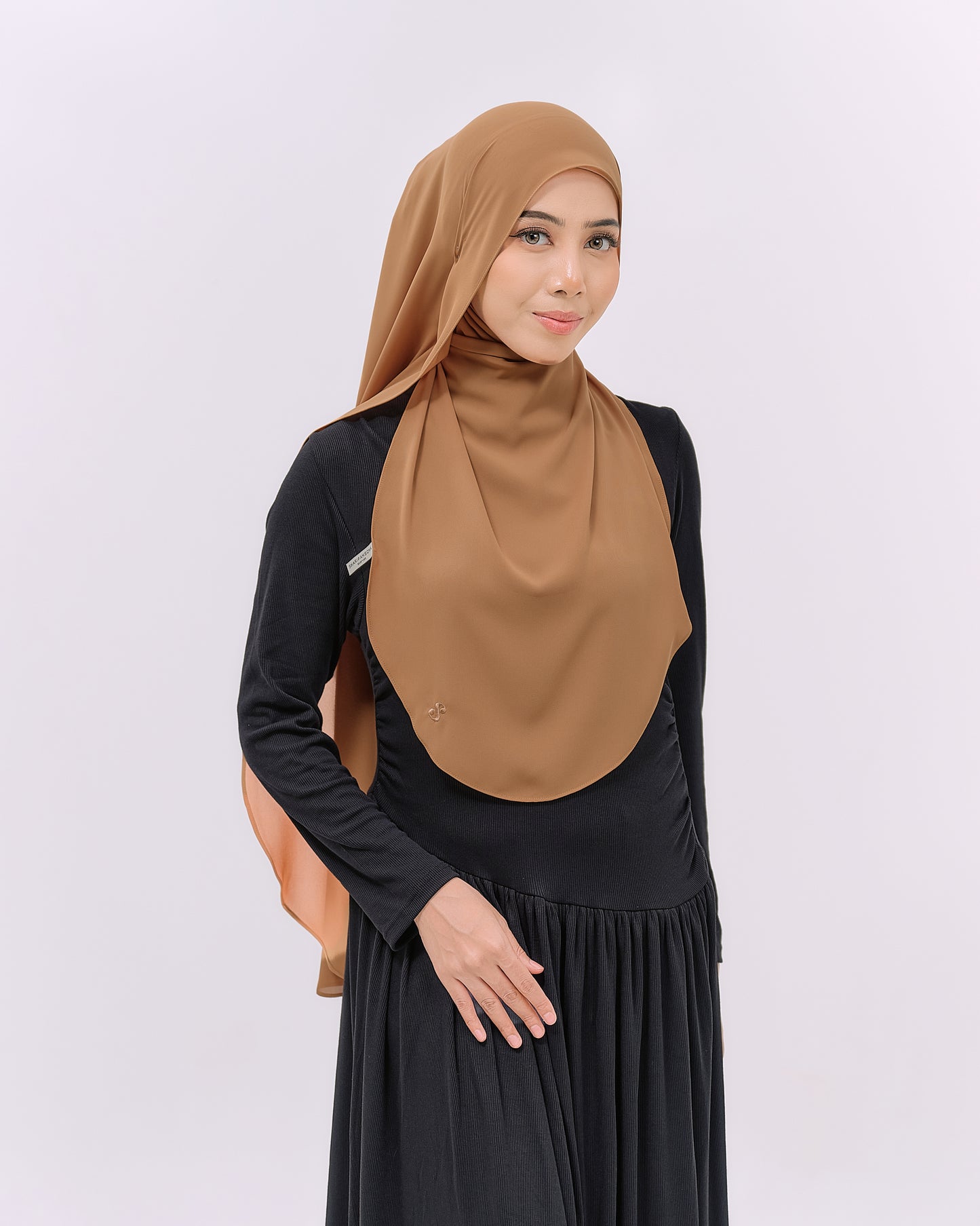 LOVA IN CARAMEL
