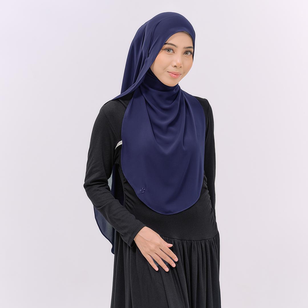 LOVA HOODIE SHAWL