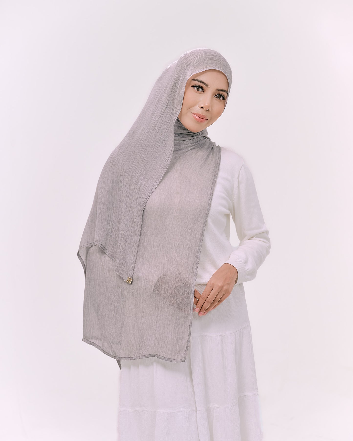 DREAMY IN SILVER