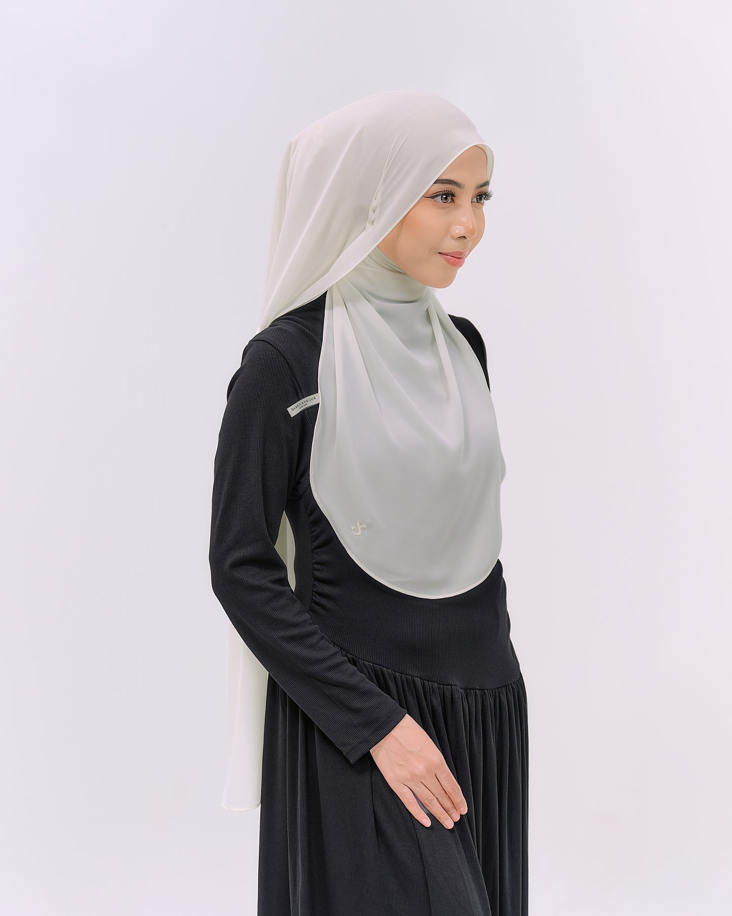 LOVA IN IVORY WHITE