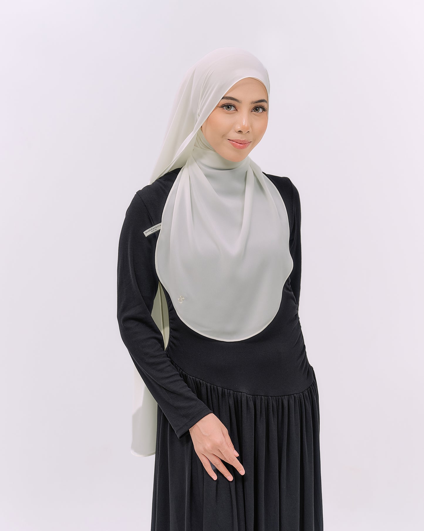LOVA IN IVORY WHITE