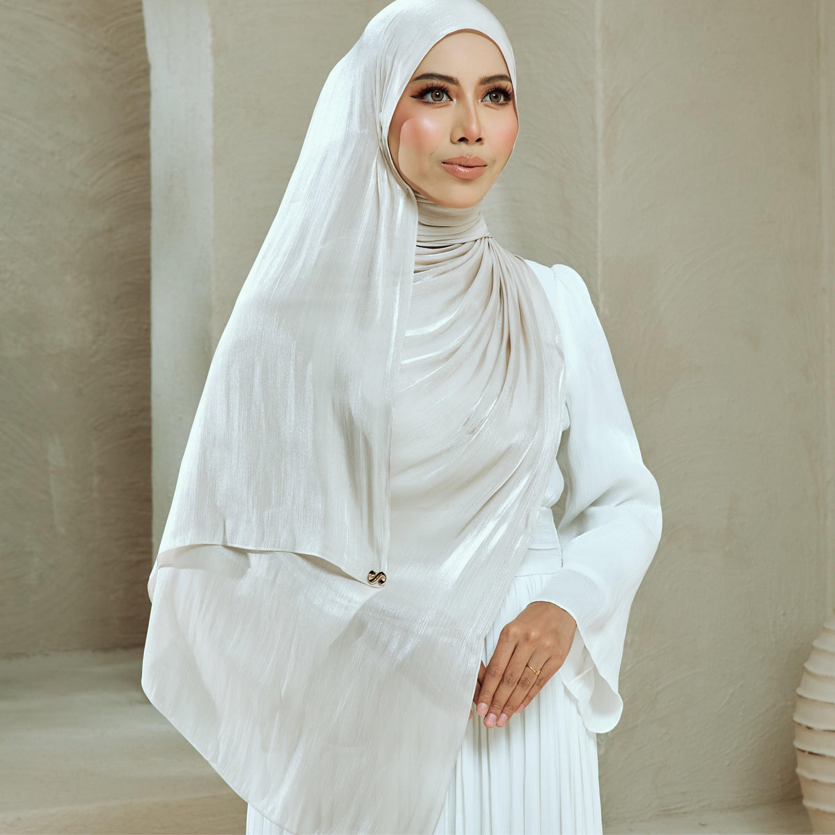 SERI SHIMMER SHAWL