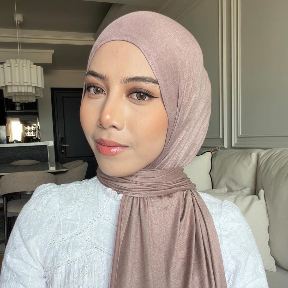 NEYA HOODIE SHAWL