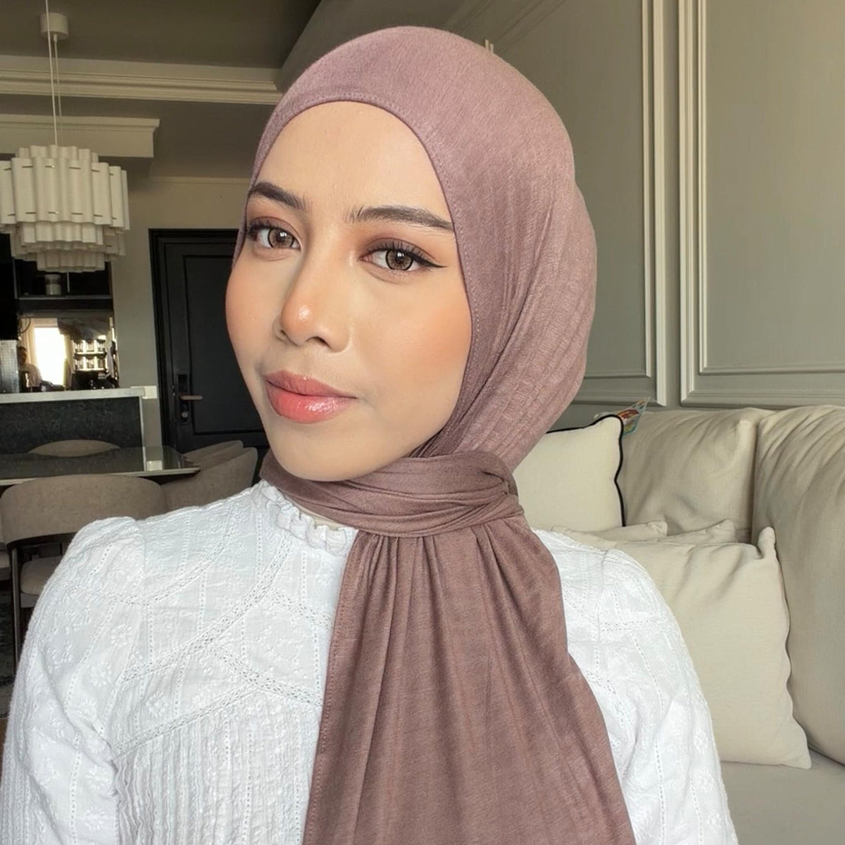 NEYA HOODIE SHAWL