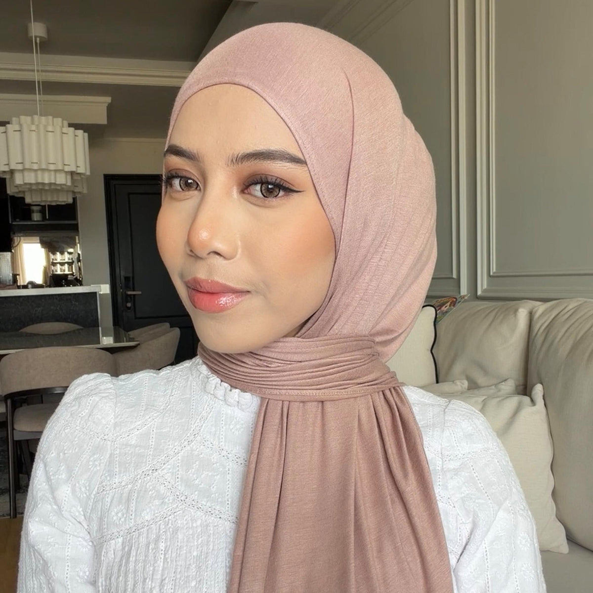NEYA HOODIE SHAWL