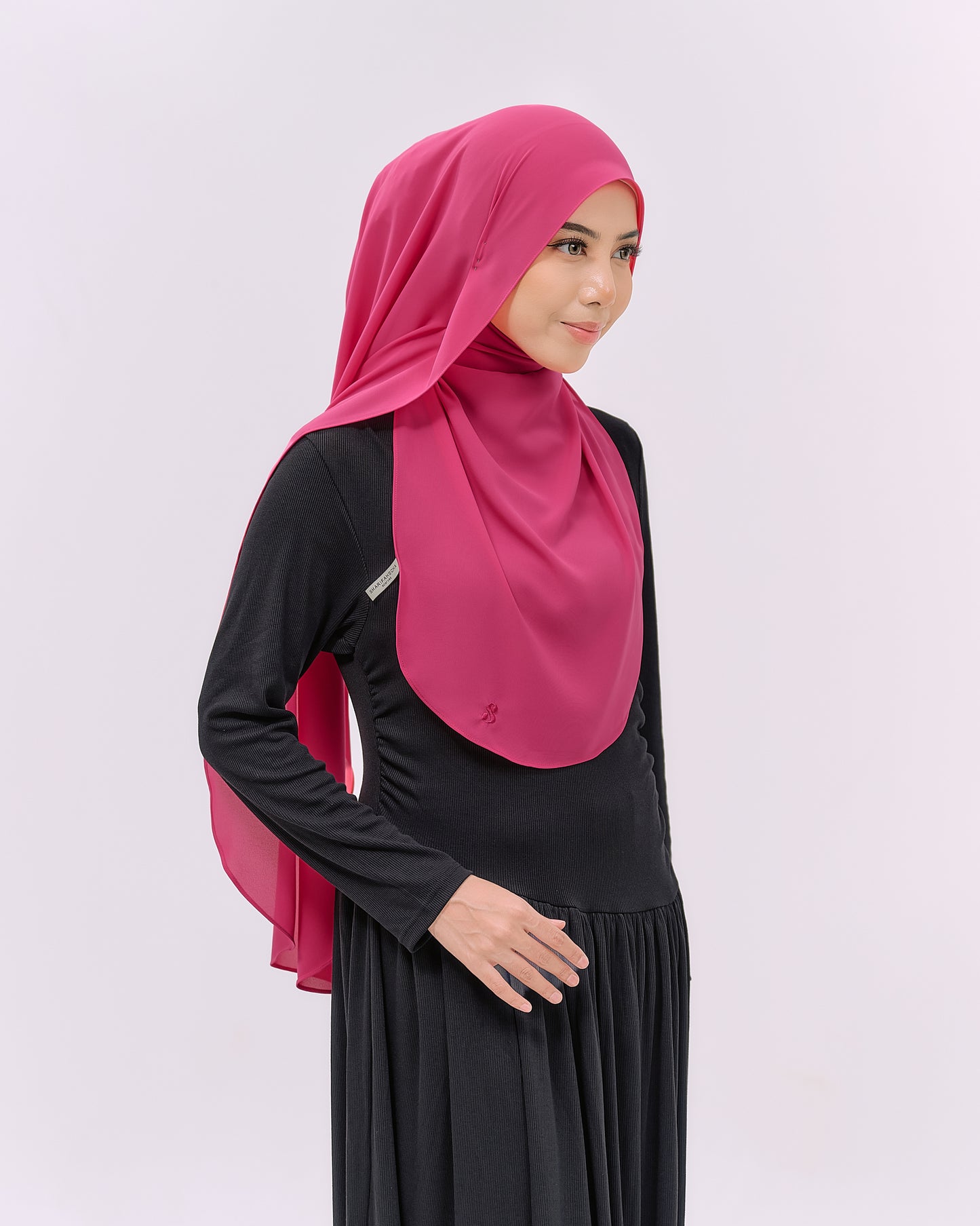 LOVA IN HOTPINK