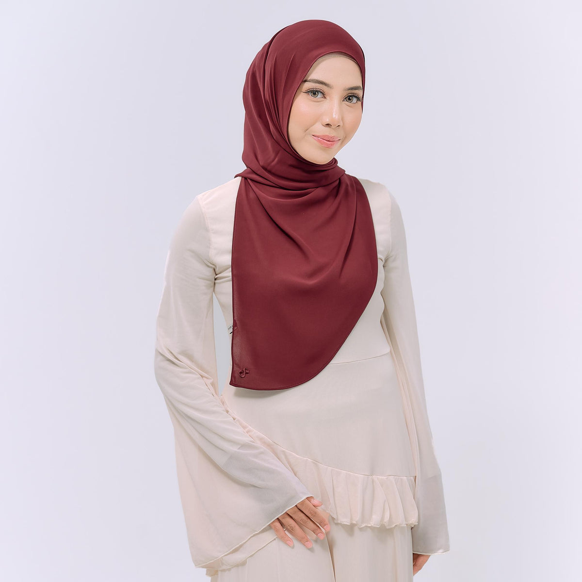 CLAIA HOODIE SHAWL